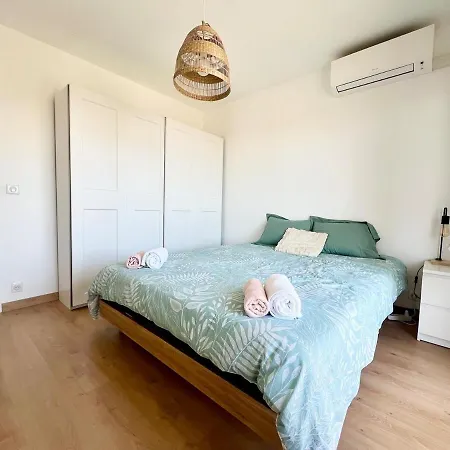 Апартаменты 2p Sea View, Very Сен-Лоран-дю-Вар